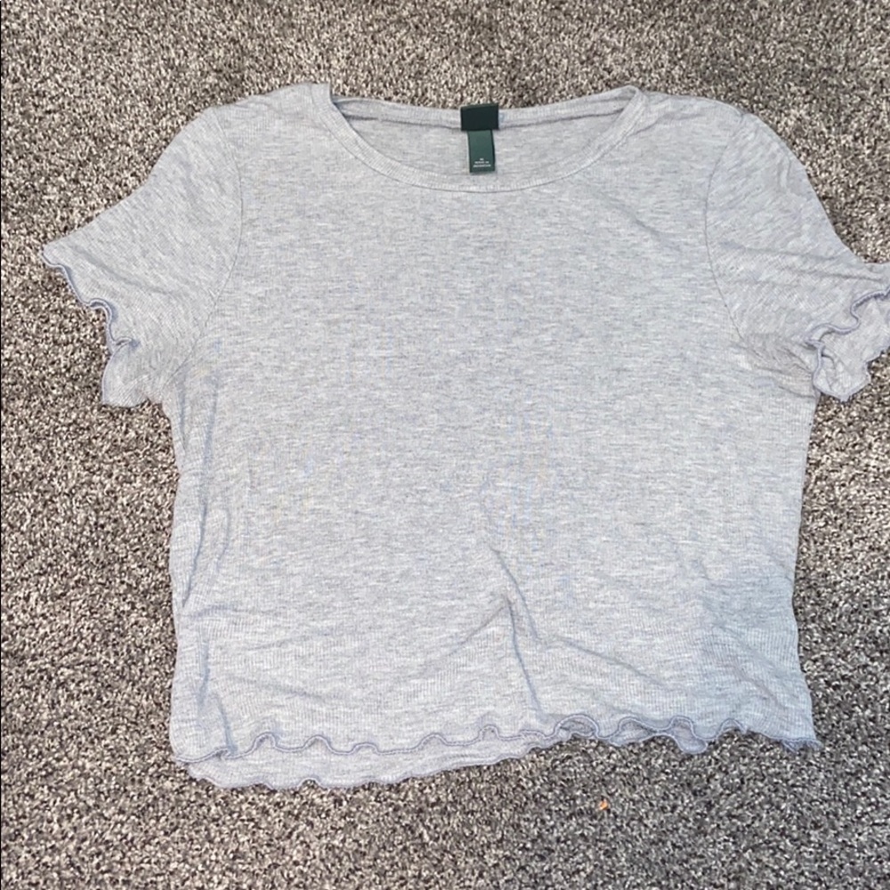 cropped tee